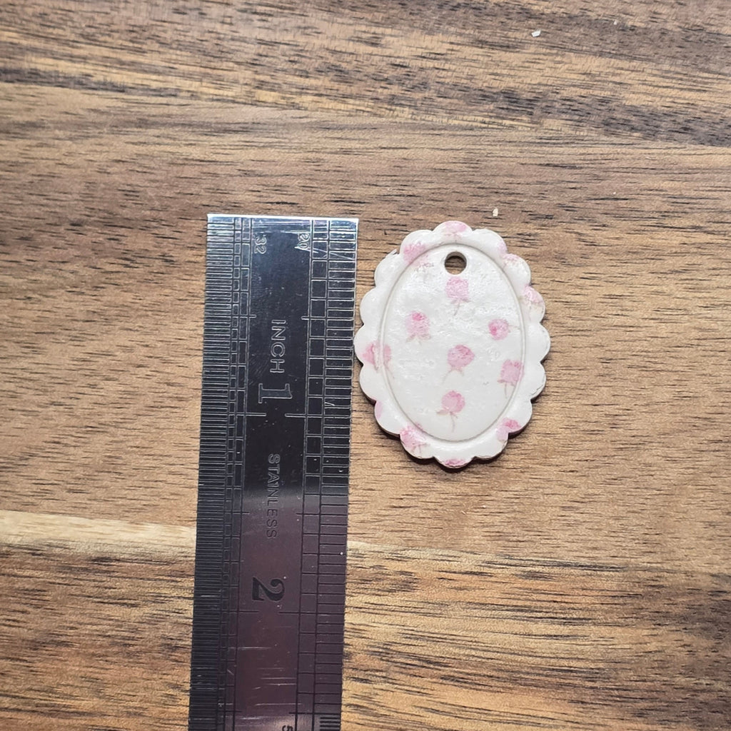 Scalloped Roses